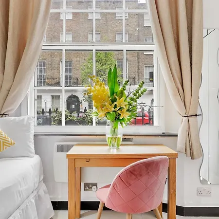 Baker Street Suite London Exterior photo