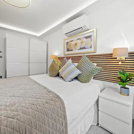Baker Street Suite London Exterior photo