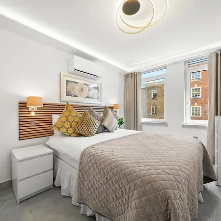 Baker Street Suite London Exterior photo